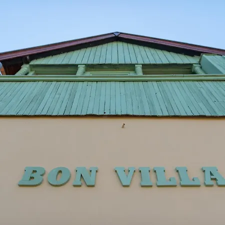 וילה Bon *